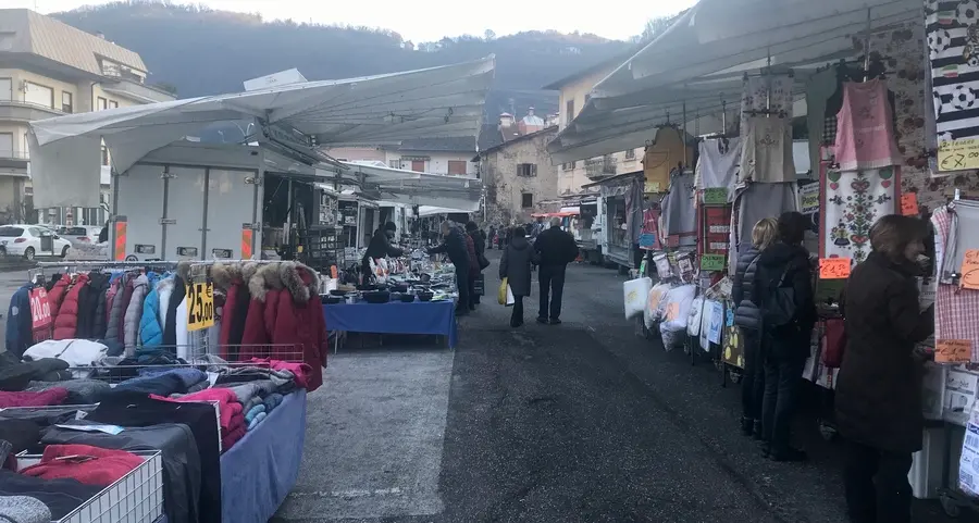 Il mercato contadino in via Nazionale
