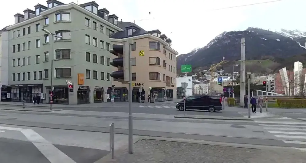Innsbruck, rapina una banca per pagare i debiti da cocaina: condannato un italiano