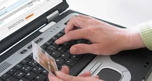Riva, dai cellulari alle auto: denunciate otto persone per false vendite online