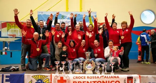 A Pinzolo il campionato di sci di operatori trasporto infermi