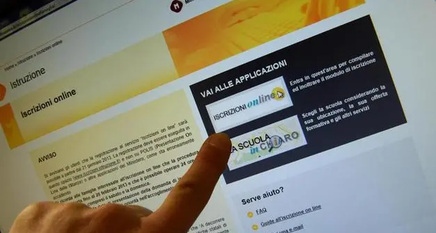 Scuola, in Trentino iscrizioni online all'85%