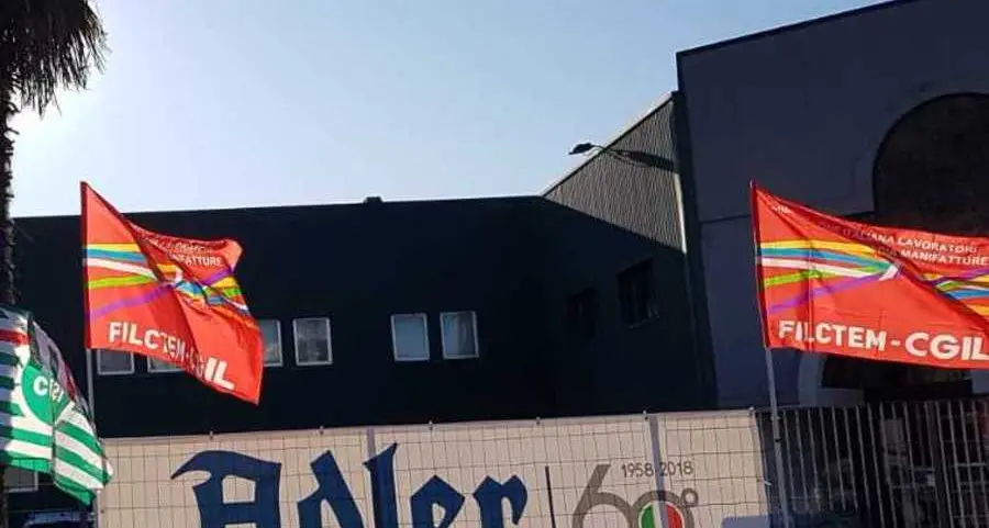 Confermati i licenziamenti Via 23 dipendenti dalla Adler