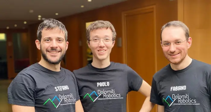 Robot intelligenti collaborano con l'uomo nella logistica del magazzino