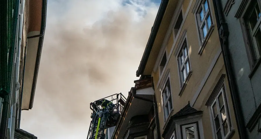 Incendio in centro a Bolzano, danneggiati due appartamenti