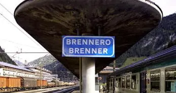 Due casi sospetti, l’Austria blocca i treni con l’Italia