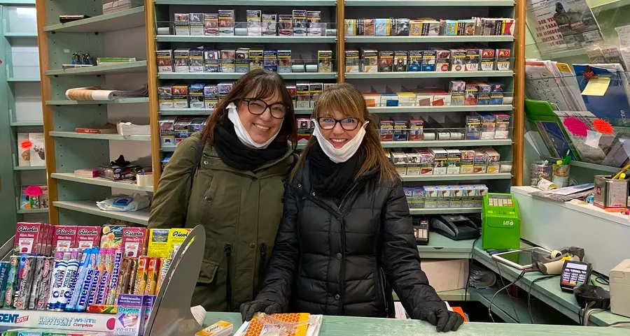 Edicole dei giornali aperte