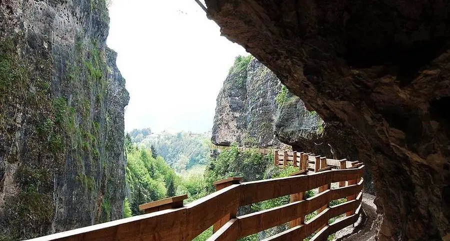 «A rischio frane il sentiero nella forra di S. Romedio»