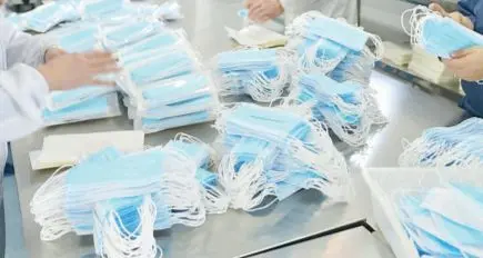 Coronavirus, da domani obbligo di mascherina nei supermercati