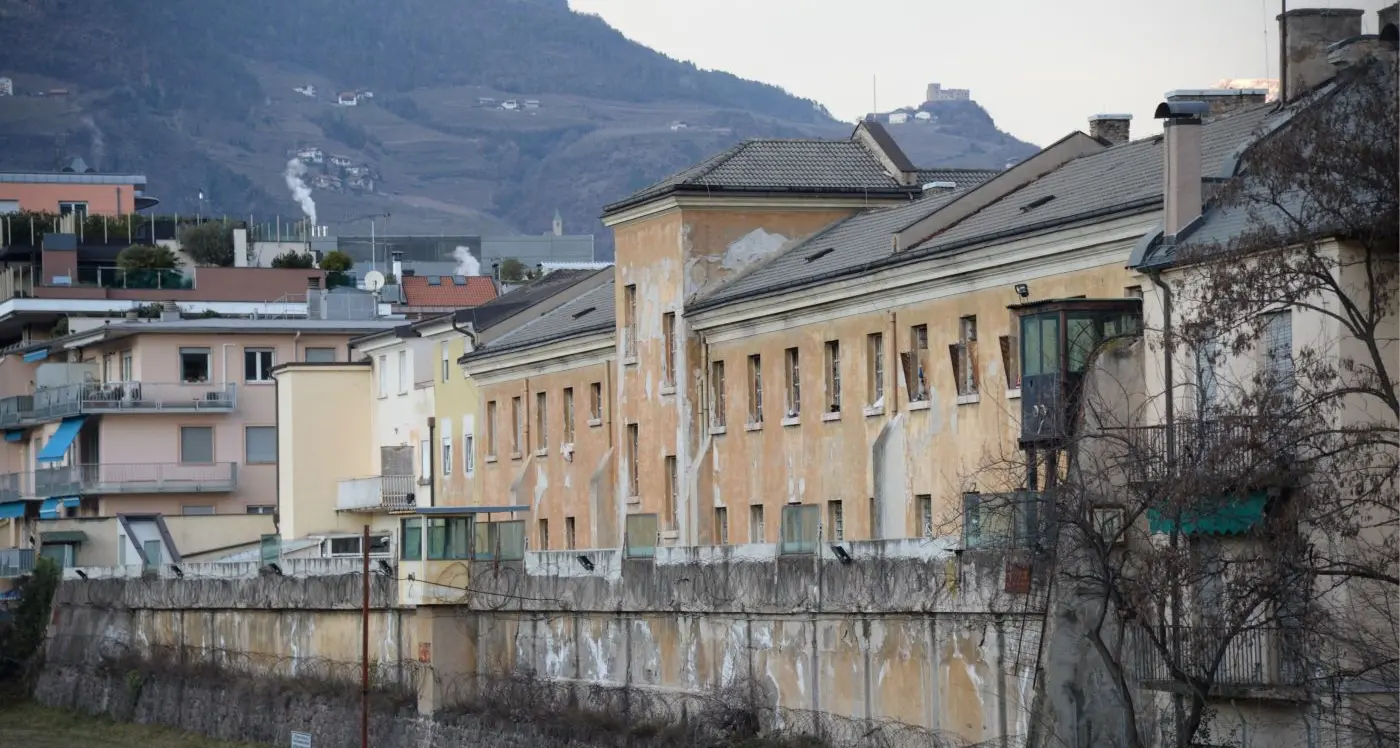 Coronavirus, a Bolzano prima guardia carceraria positiva