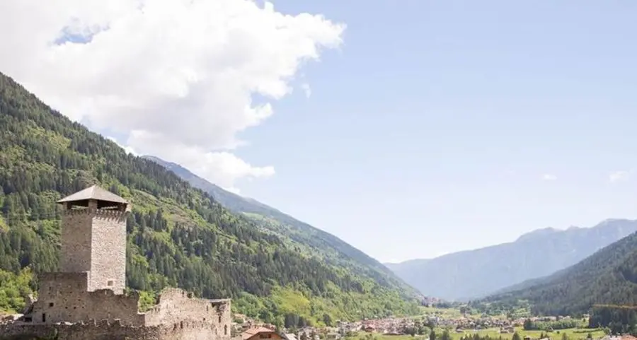 Distanti ma vicini Ossana raccoglie storie, foto, video