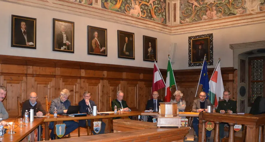 Il consiglio dei regolani discute sulla rete di riserve