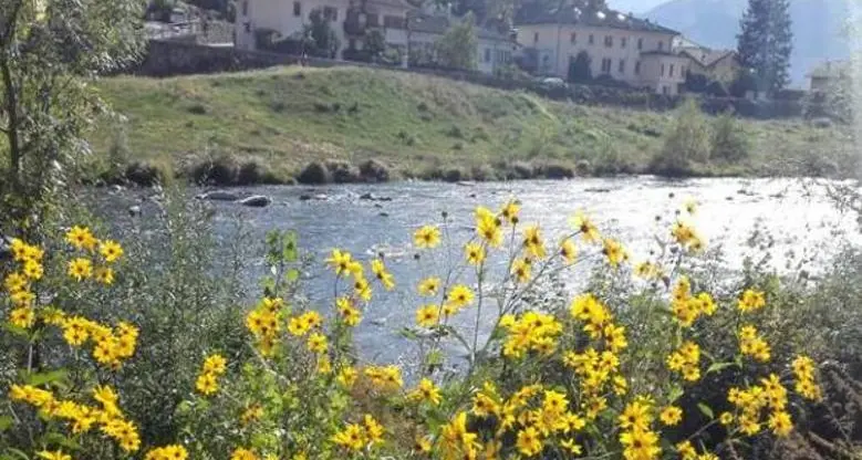 Passeggiare sull’Avisio ma senza sconfinare