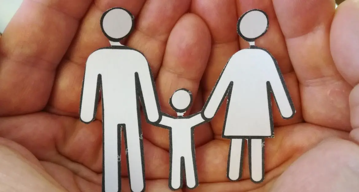 Baby sitting domiciliare: nuovi buoni di servizio per le famiglie, ma solo per quattro comparti
