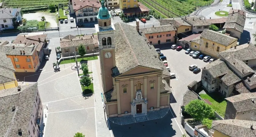 Avio, piazza “liberata” dai cubi di marmo