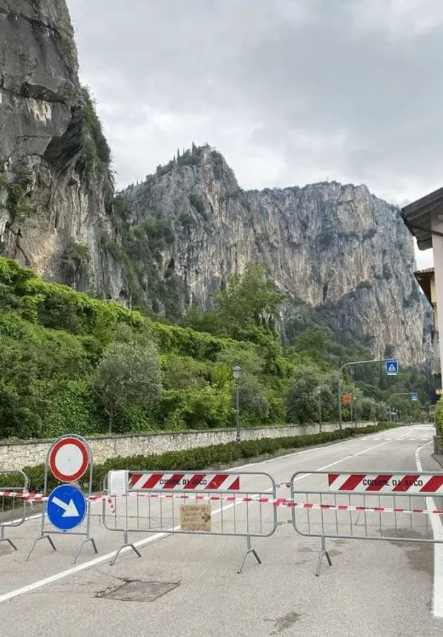Iniziate le operazioni di disgaggio sulla rupe