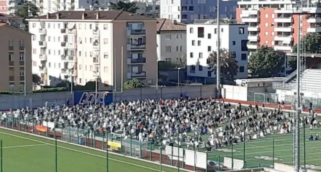 Fine ramadan a Bolzano, polemica dei residenti ma rispettate le distanze di sicurezza