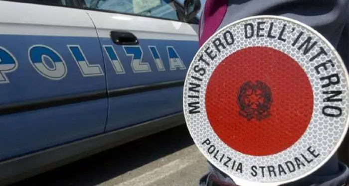 Resistenza e favoreggiamento dell'immigrazione, due arresti in A22