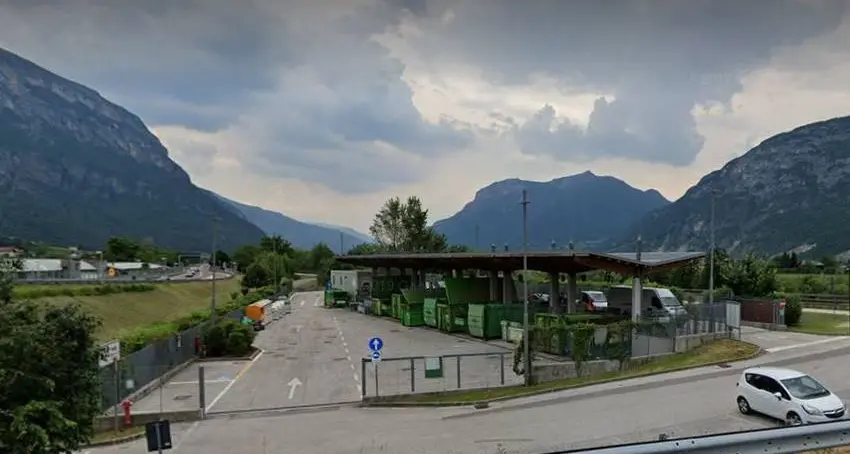Rifiuti, stop alle targhe alterne nei centri di raccolta di Trento