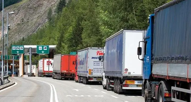 Code di tir da Bressanone al Brennero per i controlli in Austria