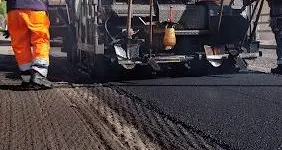 Sensi unici alternati per permettere di asfaltare le strade
