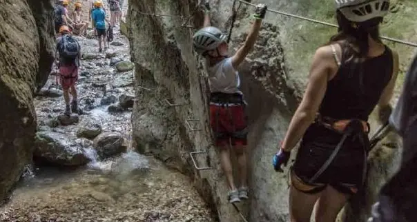 Escursionista cade dalla ferrata Rio Sallagoni