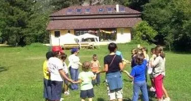 A Piani per pochi la colonia estiva “Gioca Bimbo”