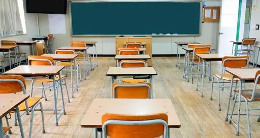 Sabato in classe e turni differenziati, così riparte la scuola
