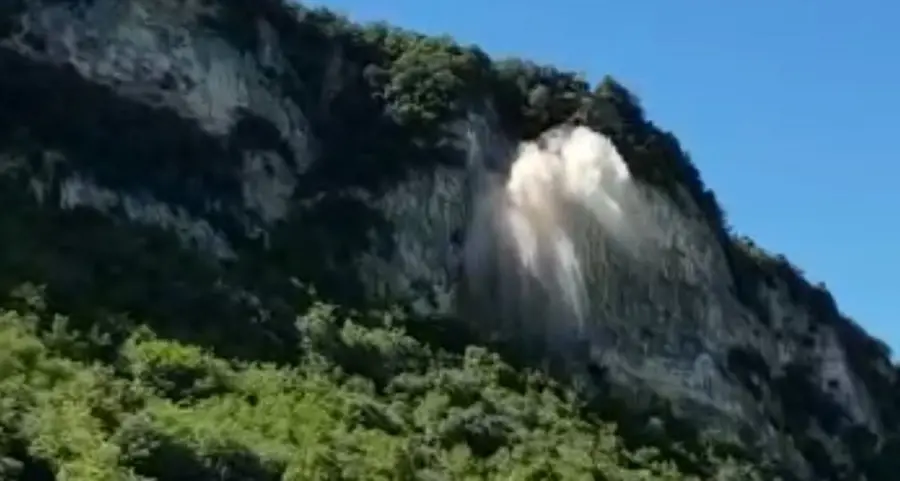 La Grotta, sbriciolato il pericolo