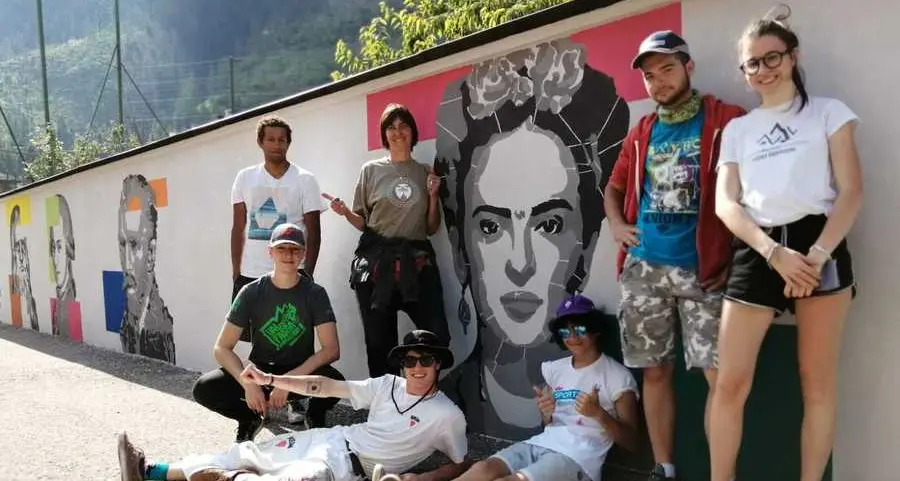 Un viaggio nella cultura con il murales dei liceali