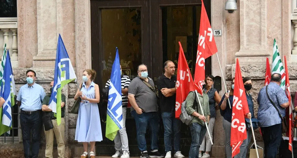 I provinciali scendono in piazza: \"No alle scelte imposte dalla giunta\"