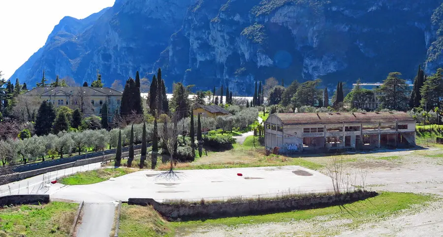 «Ex Cattoi, concerti e cinema drive-in»