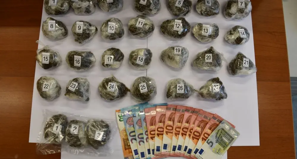 Trento, arrestato alla Portela con la droga: la teneva nella sua stanza alla residenza Fersina