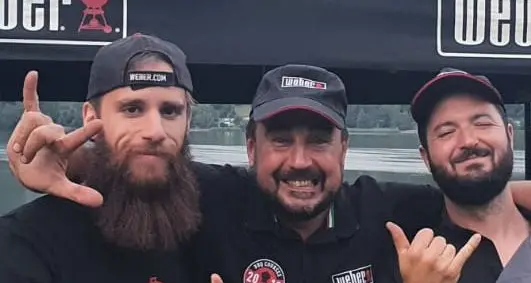 I campioni del barbecue trentini sfidano la Sardegna in una finale tutta brace e goliardia
