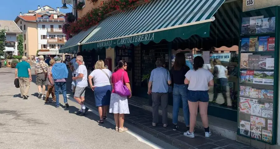 Multa in aprile e negozio chiuso ora: l’ira di Folgaria