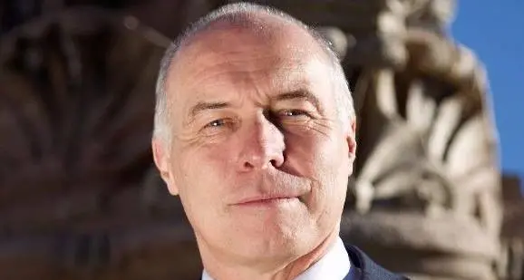 Franco Panizza presenta il programma e raccoglie idee