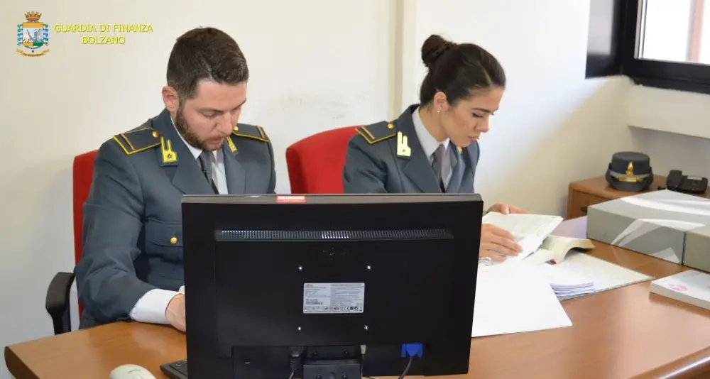 Avvocato di Bolzano denunciato per circonvenzione di incapace