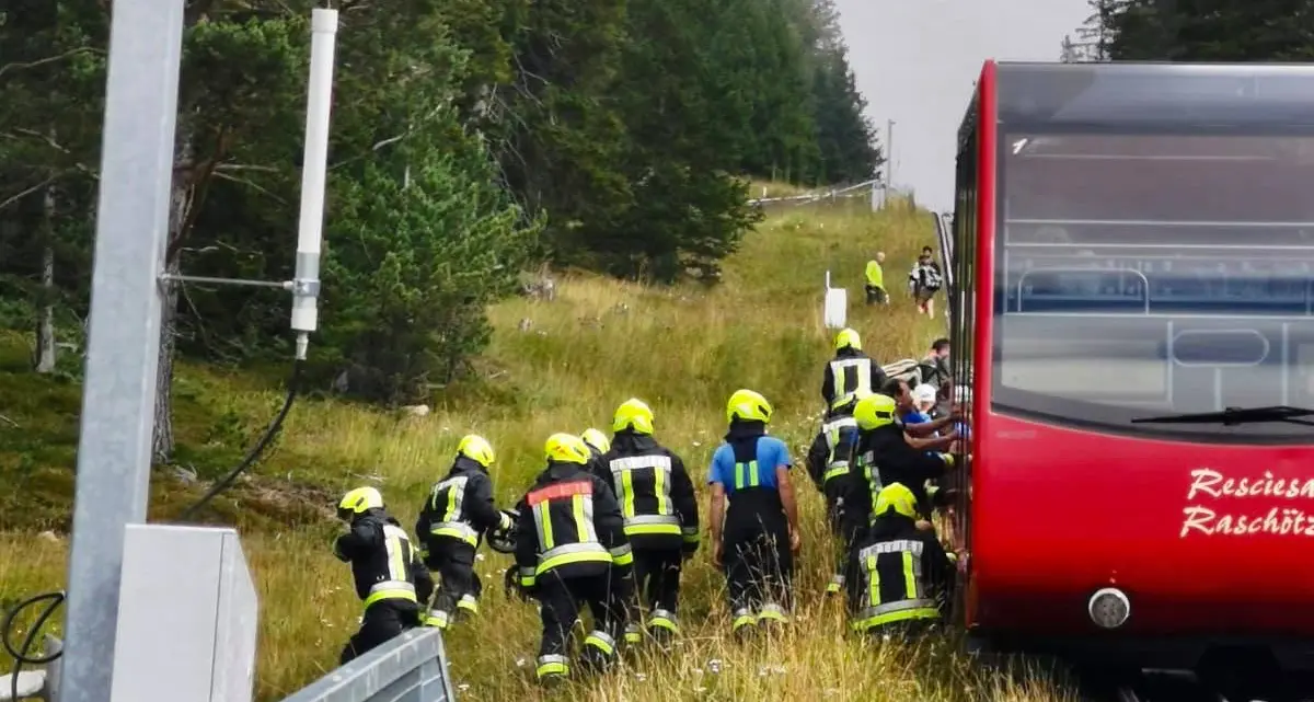 Val Gardena, guasto alla funicolare: 20 passeggeri evacuati