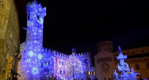 Trento, Ianeselli: \"Sì a un Natale con addobbi, giochi di luce e musica\"