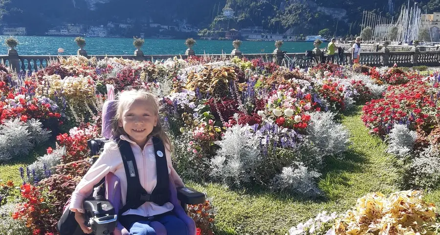 I genitori: «Ci serve aiuto per far stare meglio Greta»