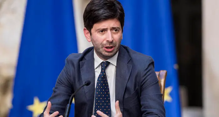 Speranza: \"Tamponi rapidi in farmacia, sperimentazione in Trentino\"