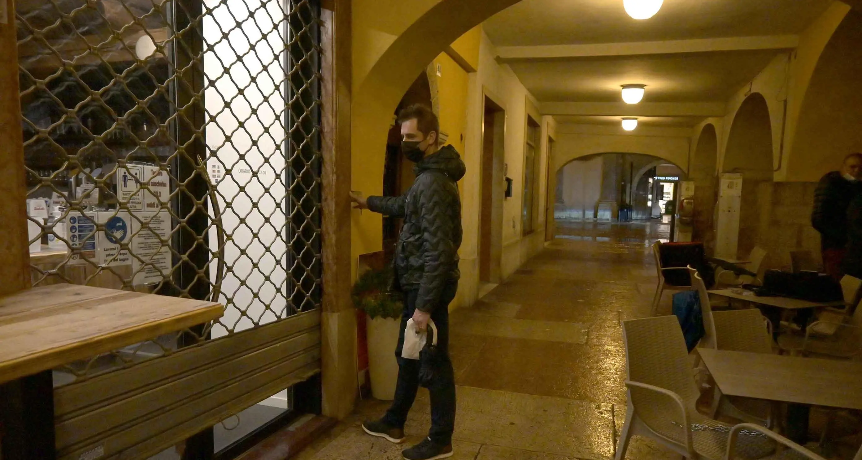 L'allarme dei sindacati del Trentino: \"Ristori a rischio per i pubblici esercizi\"