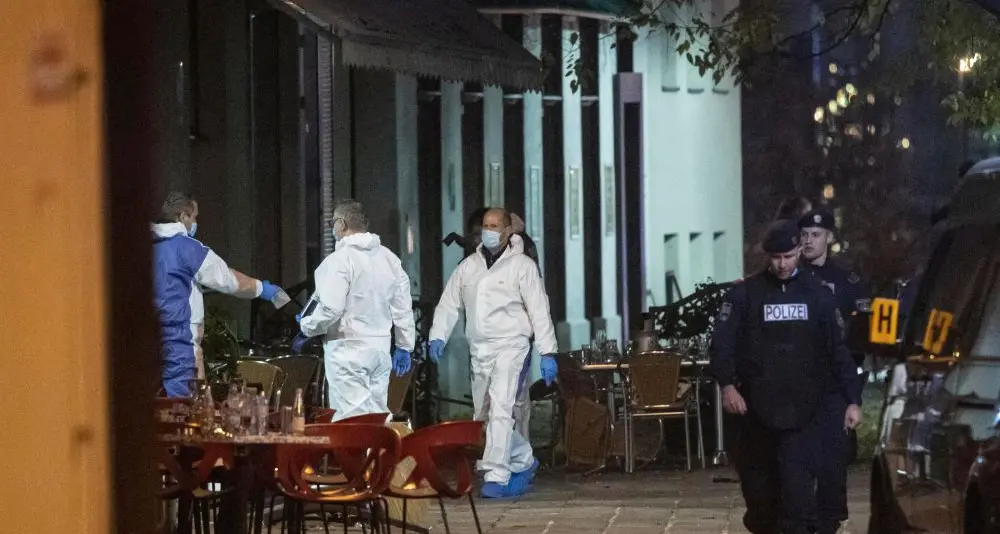 Terrore a Vienna: 4 vittime, l'attentatore ucciso annunciò il massacro su Instragram