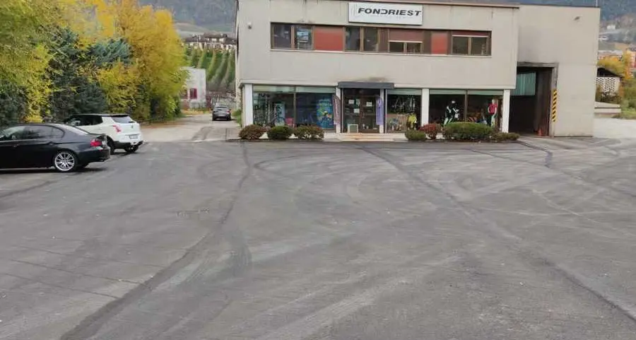 Cles, stop ai disagi nel piazzale delle autocorriere