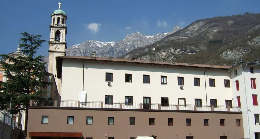 Lavori al Municipio “sospesi” 10 parcheggi