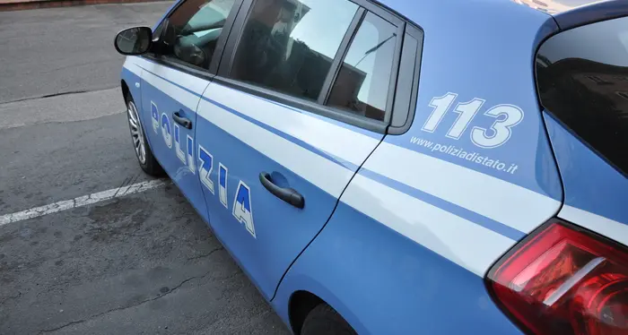 Droga in piazza Dante, la polizia arresta un latitante con 7 identità differenti