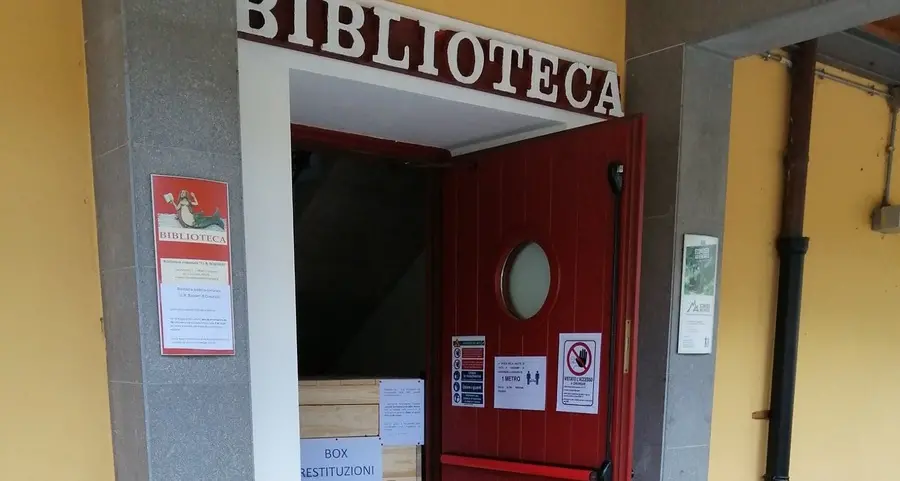 Biblioteca chiusa i libri adesso arrivano a casa