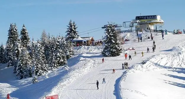 Vacanze sugli sci appese a un filo, ora si punta sui ristori