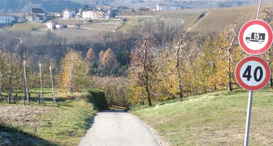 Chiusa la scorciatoia del ponte di Portolo