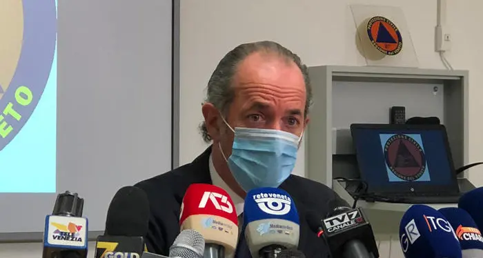 Zaia anticipa la stretta, stop al movimento tra Comuni dopo le 14 dal 19 dicembre al 6 gennaio