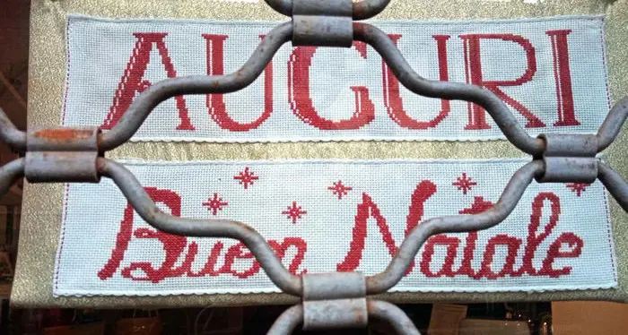Decreto Natale, 35 attività commerciali aperte nonostante la zona rossa
